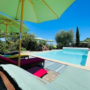 https://le-planzollais.hotels-rhonealpes.com